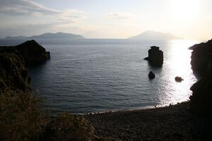 Äolische Inseln - Panarea - Cala Junco.jpg