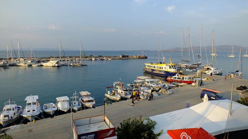 Datei:Angistri Megalochori.JPG