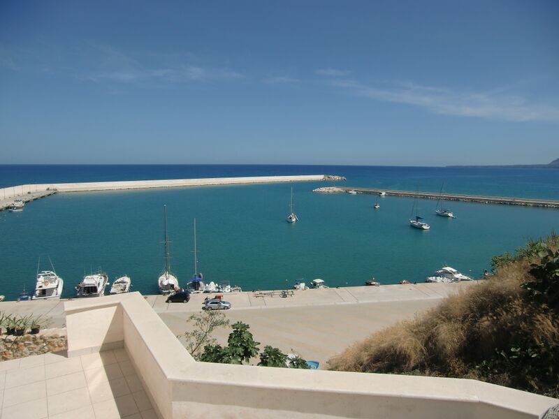 Datei:Balestrate hafen.JPG