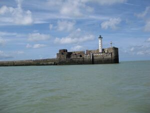BoulogneWesternBreakwater.jpg