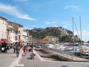Cassis1.jpg