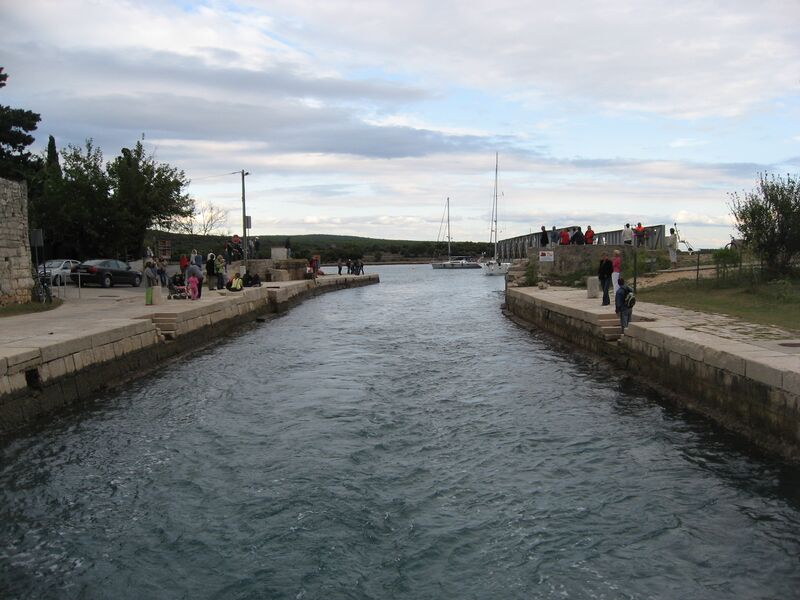 Datei:Cres Osor Kanal Süd.JPG