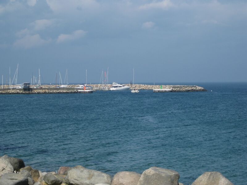 Datei:HelsingorHarbour.jpg