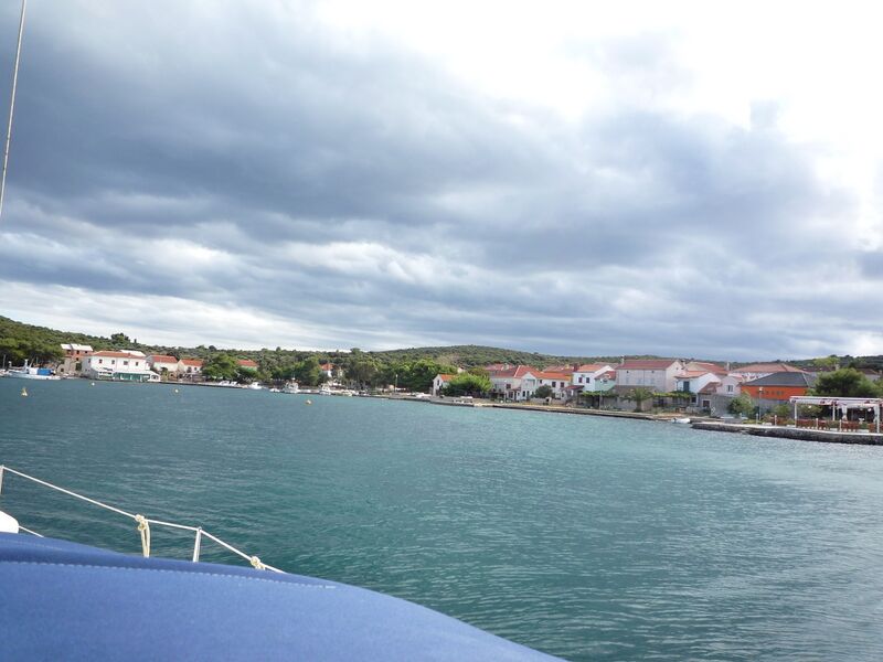 Datei:Ilovik Hafen Ost.JPG