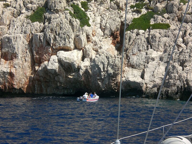 Datei:Megisti Blaue Grotte.JPG