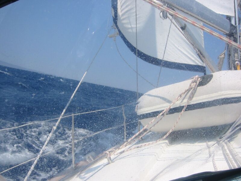 Datei:Meltemi Sailing.jpg