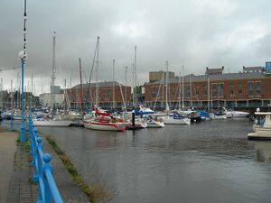 Milford-Haven Hafenbecken.JPG