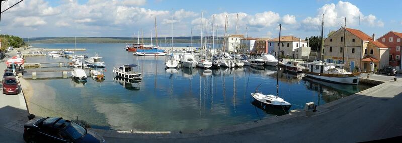 Datei:Nerezine Hafen.JPG