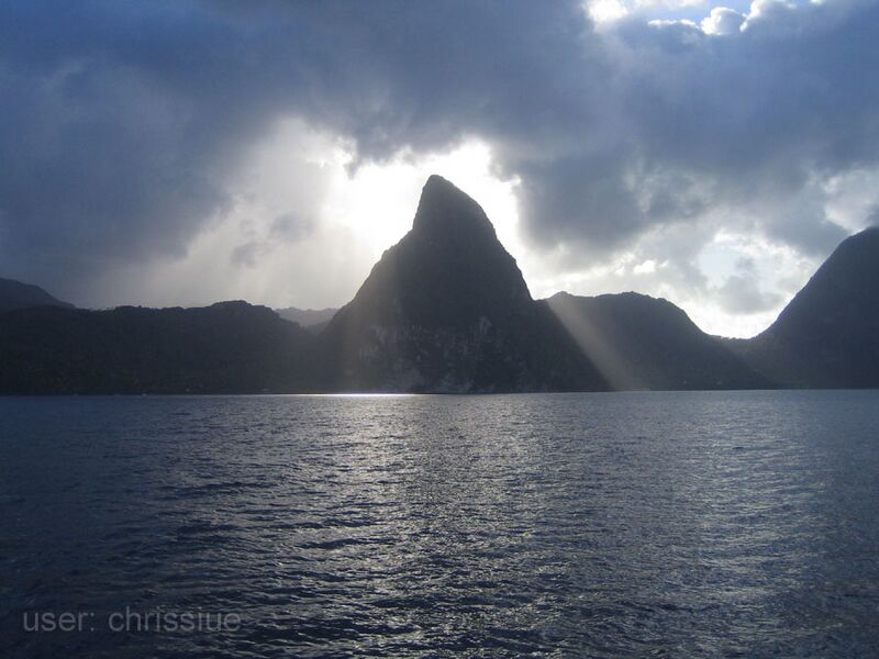 Datei:Pitons03.jpg