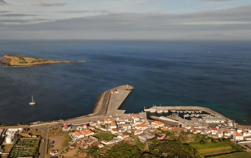 Datei:Praia Graciosa.jpeg