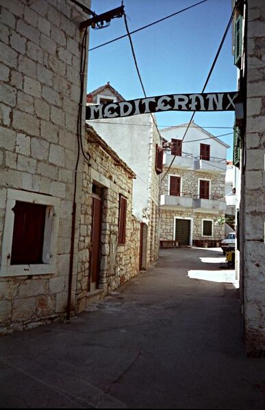 Datei:Primosten strasse.jpg