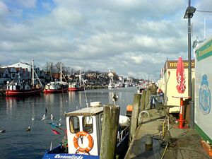 Rostock warnemuende alter strom.jpg