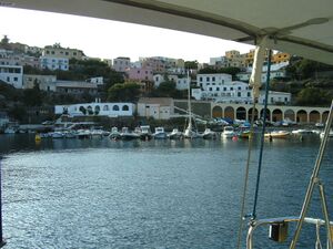 Ustica Hafen Westteil.jpg