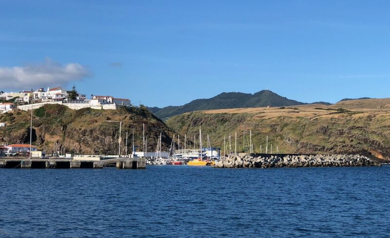 Datei:Vila do Porto Innenhafen.jpg